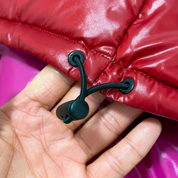 NWT Women’s Medium Moncler Bardanette Hooded Quilted Shell Down Jacket In Red - Picture 16 of 16